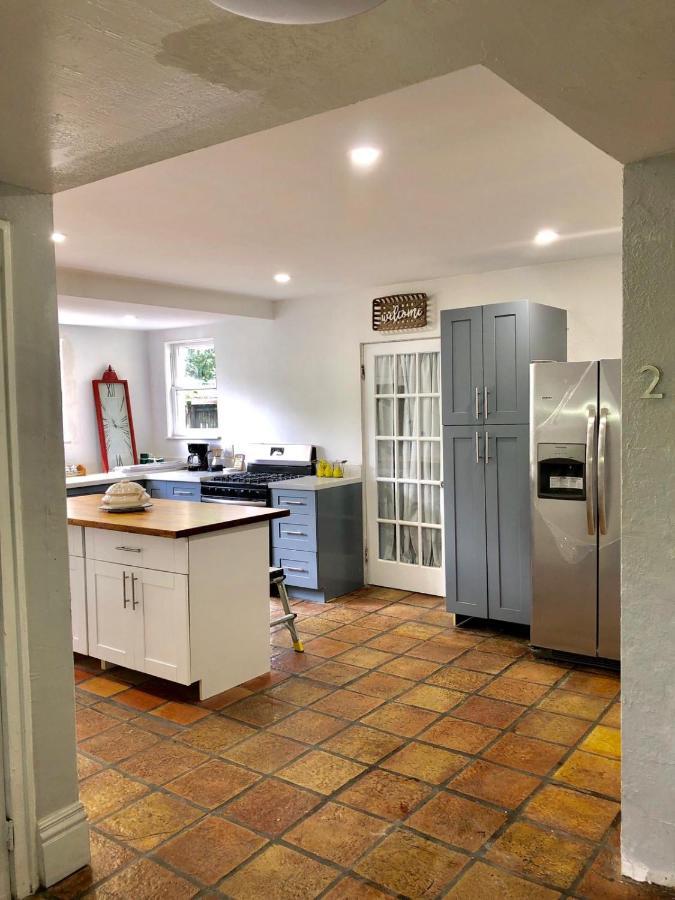Private Suite Mins From Mia Free Parking Miami Exteriör bild