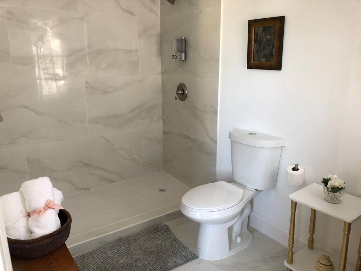 Private Suite Mins From Mia Free Parking Miami Exteriör bild