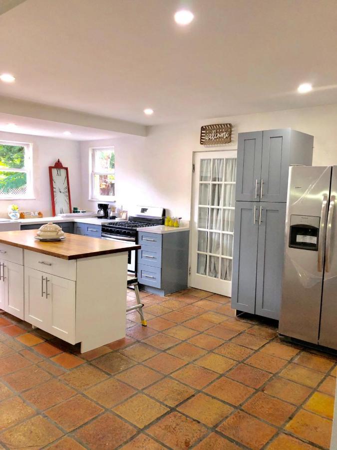 Private Suite Mins From Mia Free Parking Miami Exteriör bild